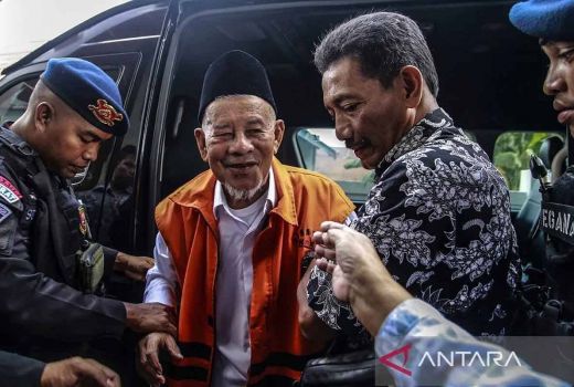 KPK Panggil Putra Abdul Gani Kasuba Terkait Penyidikan Kasus Korupsi - GenPI.co
