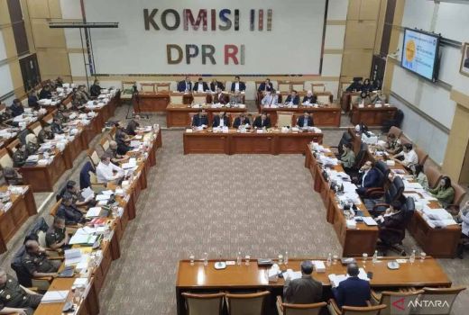 Minta Kejagung Jelaskan Kasus Tom Lembong, DPR RI: Ini Momentum - GenPI.co