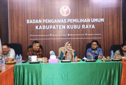 Lolly Suhenty Minta Pengawas Ad Hoc Cermat Tanggapi Surat KPU - GenPI.co