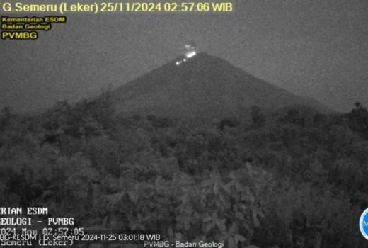Gunung Semeru Erupsi 16 Kali, Ini Kondisinya - GenPI.co