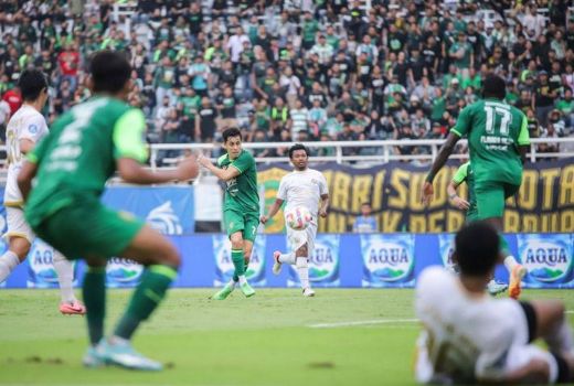 Persebaya Surabaya Menang Tipis, Uston Nawawi: Arema FC Menyusahkan - GenPI.co