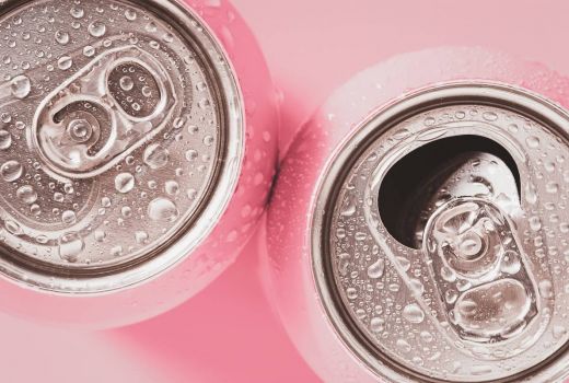 3 Dampak Buruk Terlalu Sering Minum Soda Diet - GenPI.co