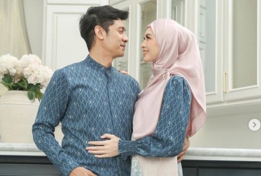 Adi Nugroho Beri Kebebasan Donita soal Tambah Anak - GenPI.co