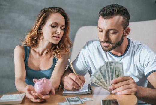 5 Alasan Penting Kamu dan Pasangan Harus Membuat Anggaran - GenPI.co