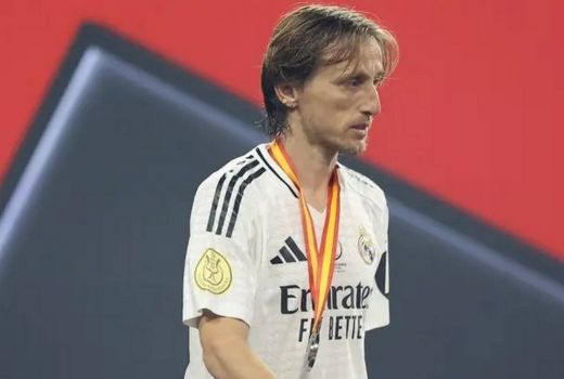 Real Madrid Dibantai Barcelona di Piala Super Spanyol, Luka Modric Masih Tak Terima - GenPI.co