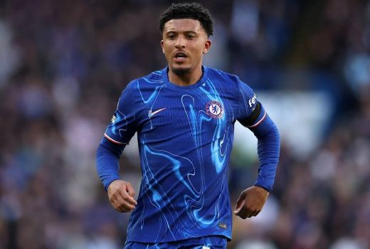Pinjam Jadon Sancho, Napoli Minta Manchester United Bantu Gaji Pemain - GenPI.co