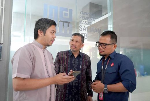 Telkomsel Berikan CSR Pengembangan Ekosistem Digital Salman ITB - GenPI.co