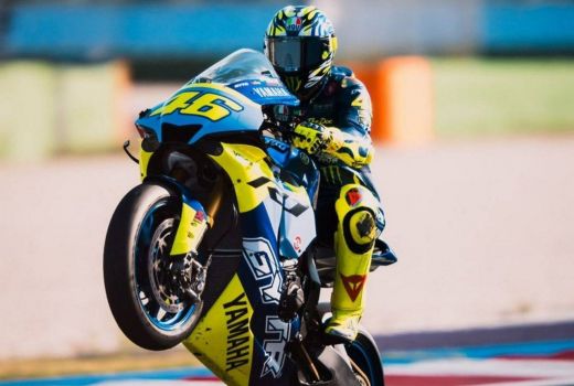 Dani Pedrosa Buka-bukaan soal Trik yang Dipakai Valentino Rossi Saat Balapan - GenPI.co