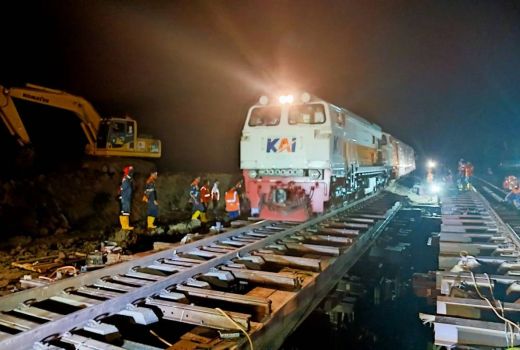 Jalur Rel di Grobogan Pulih, Perjalanan Kereta Kembali Normal - GenPI.co