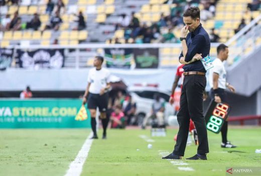 Posisi Paul Munster di Persebaya Goyah, Dua Laga ke Depan Jadi Penentu - GenPI.co