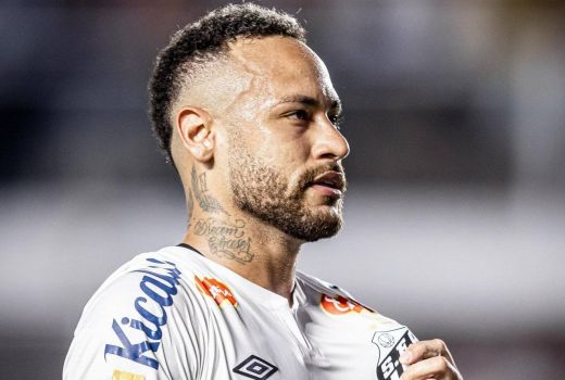Ayah Neymar Bantah Keras Anaknya Bakal Kembali ke Barcelona - GenPI.co