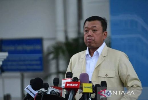 Tren #KaburAjaDulu Jadi Sorotan, Nusron Wahid Ingatkan Soal Cinta Tanah Air - GenPI.co