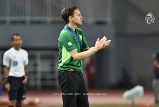 Di Ujung Tanduk! Laga Kontra Persib Jadi Kesempatan Terakhir Paul Munster - GenPI.co