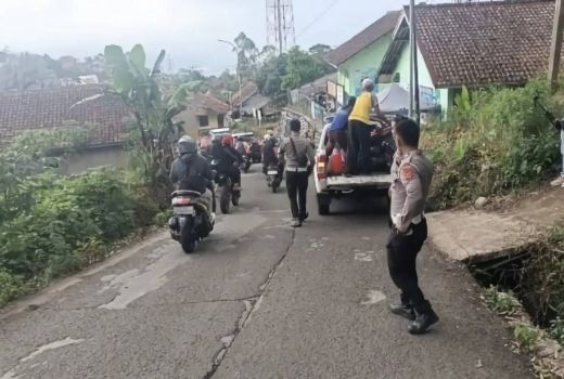 Tabrak Pohon, 3 Pemudik Meninggal Dunia di Bandung - GenPI.co