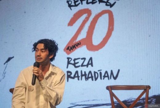 20 Tahun Berkarier, Reza Rahadian Bisa Santai Hadapi Kritik - GenPI.co