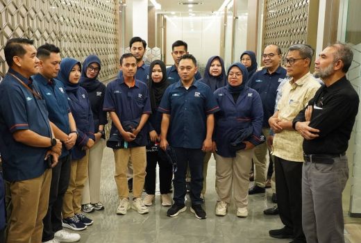 Dukung Layanan Jemaah di Tanah Suci, Pos Indonesia Perkuat Tim Kargo Haji 2025 - GenPI.co