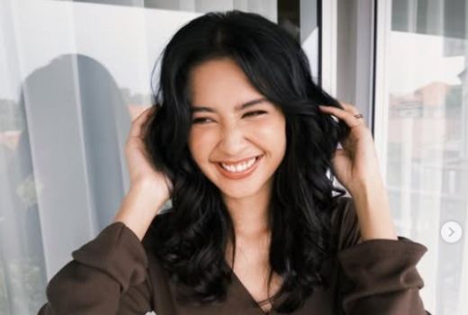 Rilis Lagu Baru, Mikha Tambayong Kesulitan Atur Waktu - GenPI.co