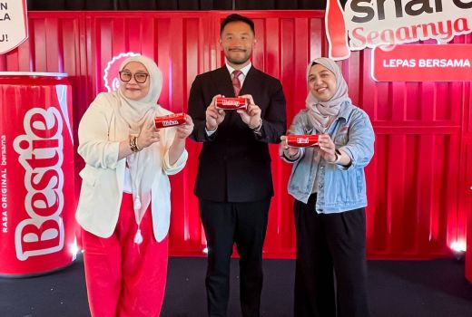 Coca-Cola Hadirkan Kampanye 'Share a Coke' yang Lebih Menekankan Koneksi Nyata - GenPI.co