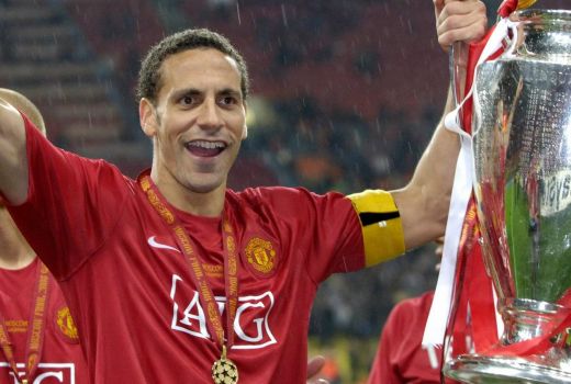 Rio Ferdinand Prediksi PSG dan Barcelona ke Final Liga Champions 2024/25 - GenPI.co