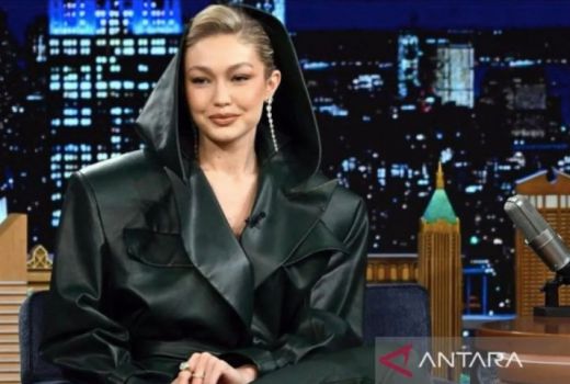 Gigi Hadid Pacaran dengan Bradley Cooper, Zayn Malik Gagal Balikan - GenPI.co