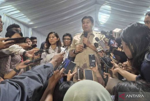 Meutya Hafid Bakal Minta Penjelasan World App soal Scan Retina Warga - GenPI.co