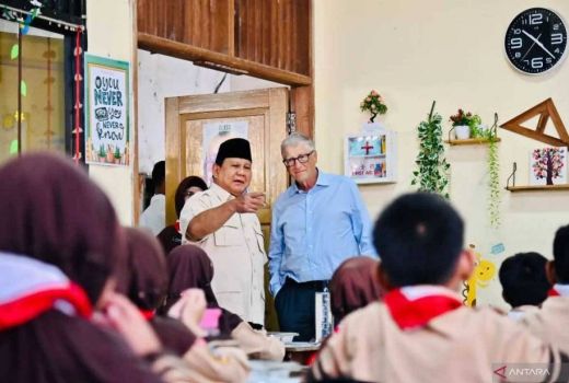 Prabowo dan Bill Gates Tinjau MBG, Kepala BGN Tak Tahu di Sekolah Mana - GenPI.co