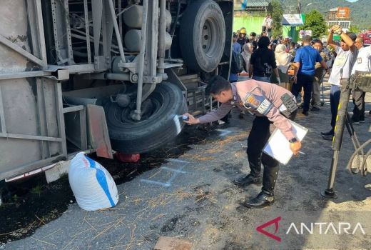 Kecelakaan Bus ALS di Padang Panjang Tewaskan 12 Orang, 8 Jenazah Dijemput Keluarga - GenPI.co