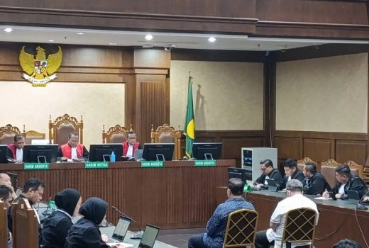 2 Hakim Pemberi Vonis Bebas Ronald Tannur Dihukum 7 Tahun Penjara & Denda Rp500 Juta - GenPI.co
