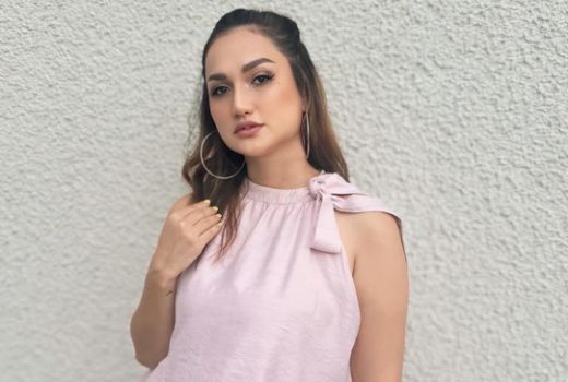 Andrew Andika Punya Pacar, Tengku Dewi Putri: Alhamdulillah - GenPI.co