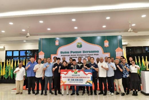 Wamenpora Taufik Menghadiri Silaturahmi dan Buka Puasa Bersama PP PBSI - GenPI.co