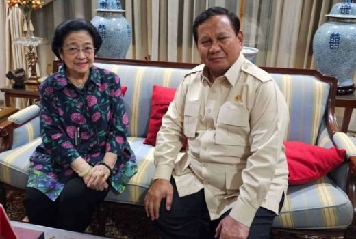 Pertemuan dengan Megawati, Prabowo Dinilai Berupaya Lepas dari Cengkeraman Jokowi - GenPI.co