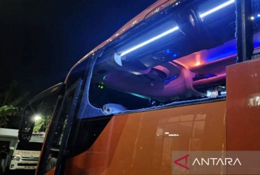 Bus Persik Kediri Dilempari Batu Setelah Kalahkan Arema, Manajemen Akan Lapor Polisi - GenPI.co