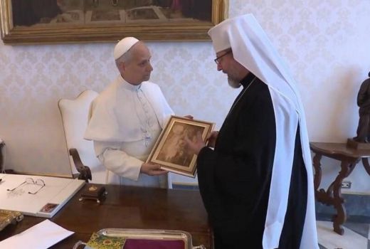 Bertemu Kepala Gereja Katolik Ukraina, Paus Leo XIV Desak Akhiri Perang Lewat Dialog - GenPI.co