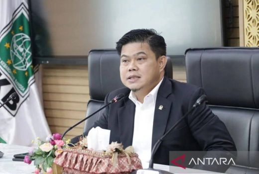 DPR RI Sebut Cak Imin Bapak Pluralisme, Tepat Ditunjuk Hadir di Pelantikan Paus Leo - GenPI.co