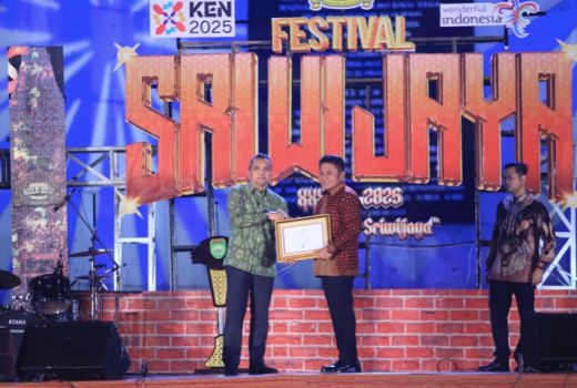 Gubernur Sumsel Herman Deru Terima Penghargaan KEN 2024 dari Kemenparekraf - GenPI.co