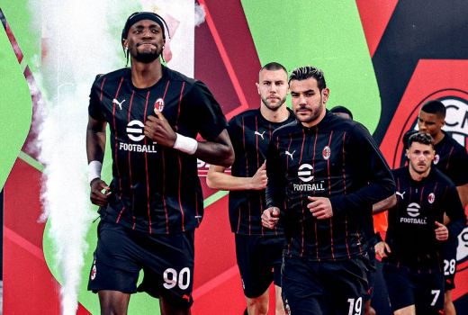 AC Milan Gagal Main di Kompetisi Eropa Musim Depan Setelah Dibantai AS Roma - GenPI.co