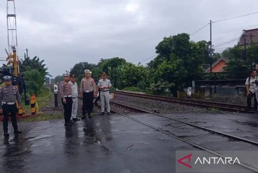 Kronologi KA Malioboro Ekspres Tabrak 7 Motor di Magetan, Palang Pintu Terbuka - GenPI.co