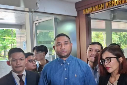 Rayen Pono Minta Ahmad Dhani Bersikap Jantan, Jangan Pengecut - GenPI.co