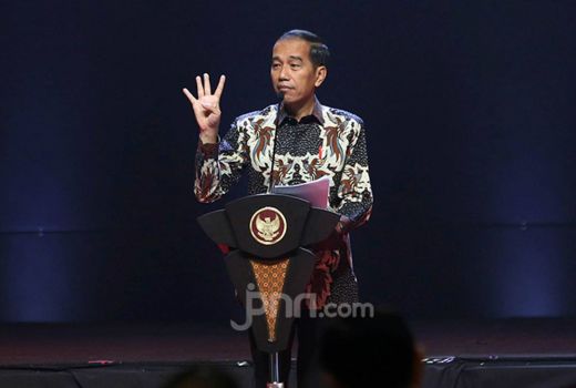 Jokowi Disebut Bisa Gabung ke Partai Besar Jika Tak Jadi Ketum PSI - GenPI.co