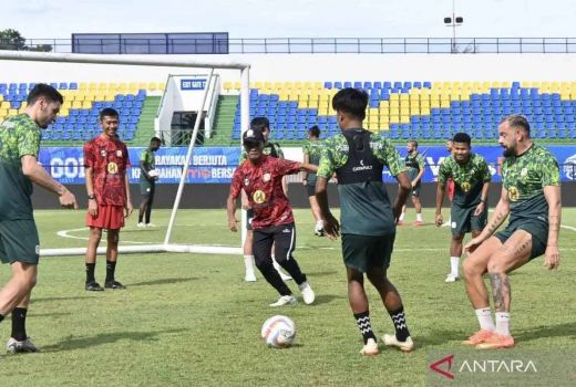 3 Tim di Tepi Jurang Degradasi Bermain Tandang, Barito Putera Selamat? - GenPI.co