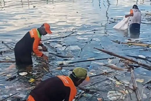 Miris! 250 Ton Sampah Serbu Pulau Tidung, Kiriman dari Jakarta - GenPI.co