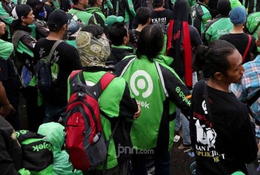 Adian Sakit Hati pada Aplikator Ojol, Potongan untuk Pengemudi Harus Dicabut - GenPI.co