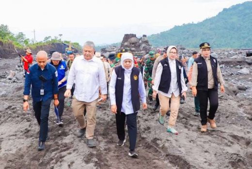Tingkat Kepuasan Warga ke Khofifah Lebih Tinggi Dibanding Pramono Anung - GenPI.co