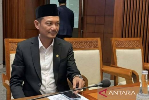 DPR RI Sebut Usia Pensiun ASN Bertambah Hanya Akan Ganggu Meritokrasi - GenPI.co