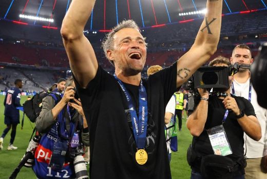 Luis Enrique Otak di Balik Keberhasilan PSG Juara Liga Champions 2024/25 - GenPI.co
