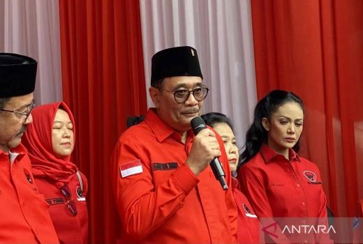 Djarot Sebut Arus Bawah Ingin Ketum PDIP Tetap Diemban Megawati - GenPI.co