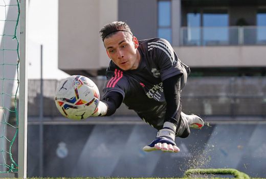 Diincar Galatasaray, Andriy Lunin Siap Tinggalkan Real Madrid - GenPI.co