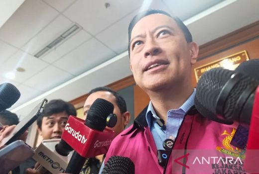 iPad dan MacBook Disita Kejagung, Tom Lembong Tulis Pledoi Pakai Tangan - GenPI.co