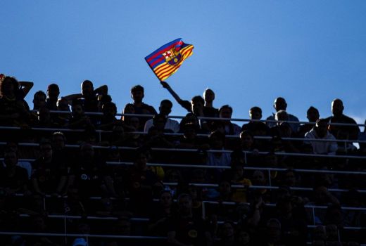 Pelanggaran FFP Berulang, Barcelona Terancam Sanksi Berat dari UEFA - GenPI.co