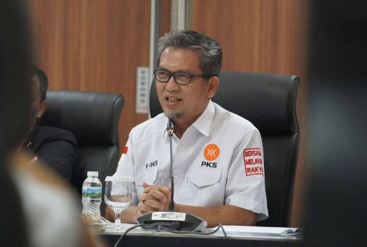 Presiden PKS Dijabat Almuzzammil Yusuf, Sohibul Iman Jadi Ketua Majelis Syura - GenPI.co